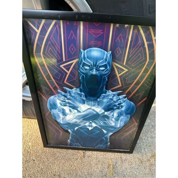 Wakanda Black Panther Marvel Picture 3D Pop Frame 15" H x 20" W x 1" D Rare - Picture 2 of 4